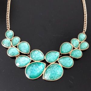 Teal and gold accent necklace